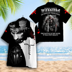 Christianartbag Hawaiian Shirt, When God's Warriors Go Down On Their Knees Hawaiian Shirt, Christian Hawaiian Shirts For Men & Women. - Christian Art Bag